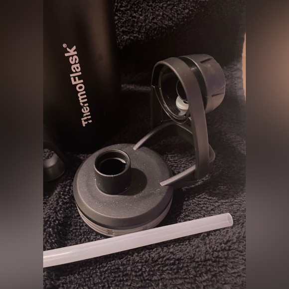 ThermoFlask 40oz - Picture 4 of 6